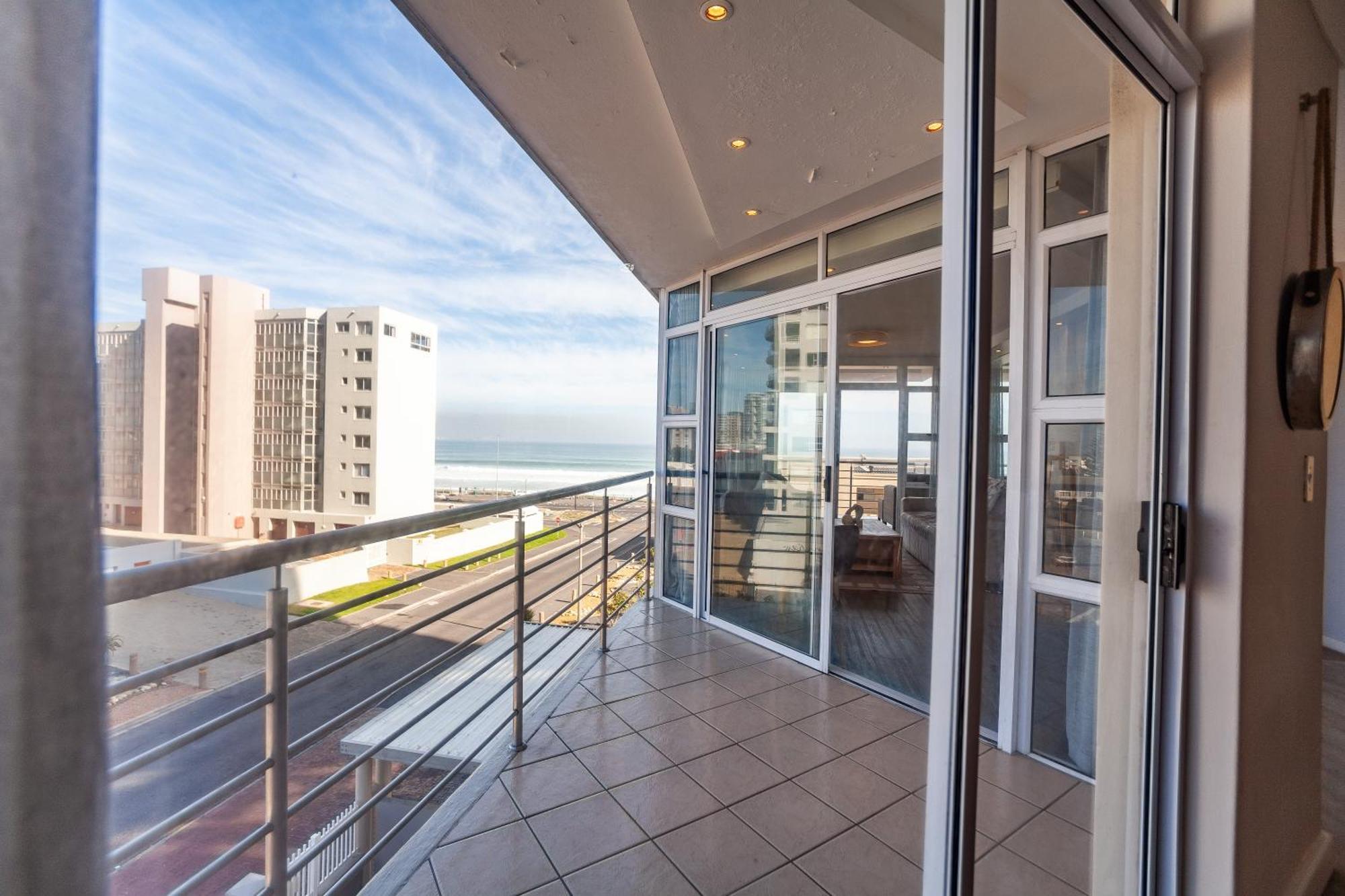 Luxury Ocean View Beachfront 2 Bed Apartment -206 The Waves, Blouberg, Cape Town بلوبيرجستراند المظهر الخارجي الصورة