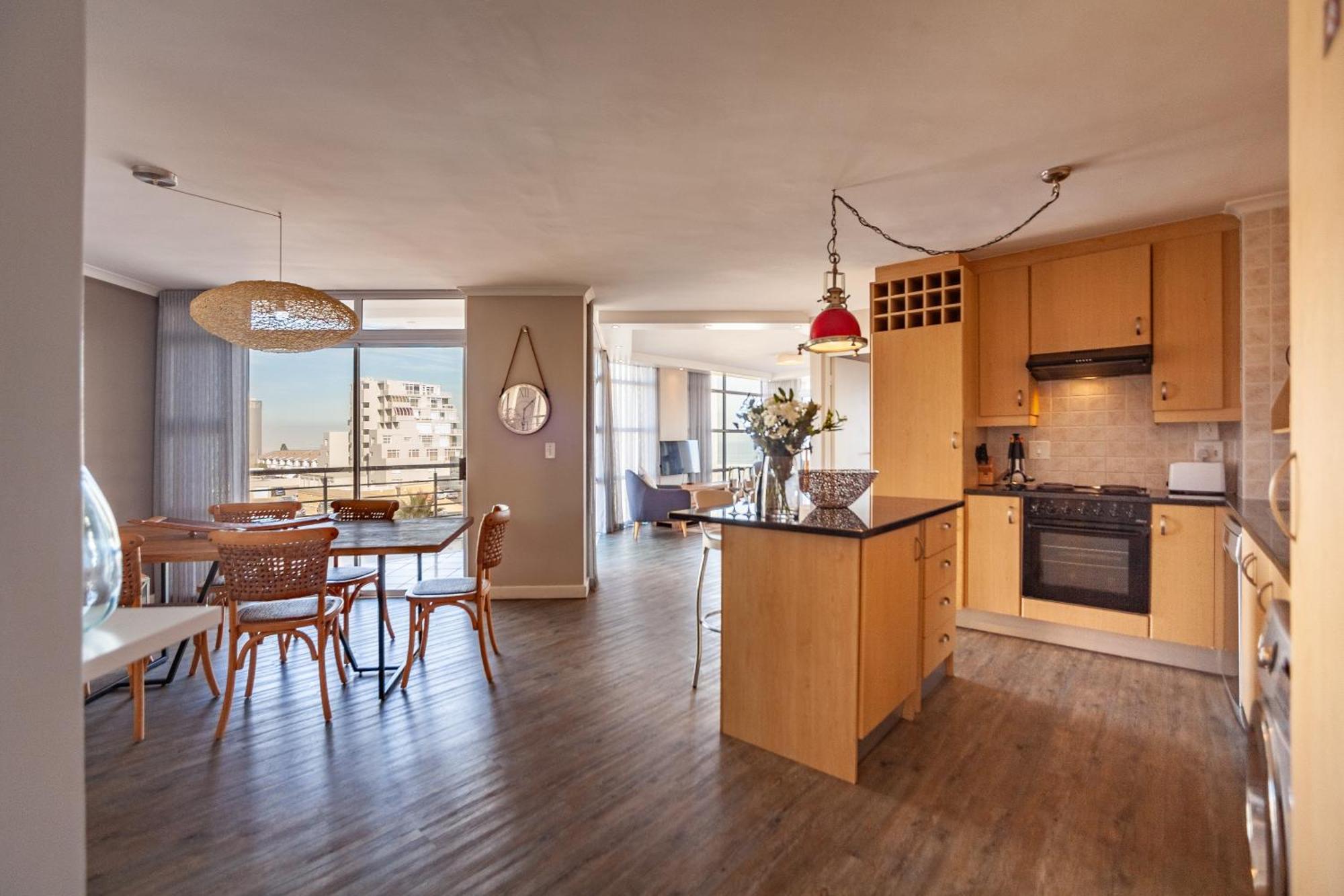 Luxury Ocean View Beachfront 2 Bed Apartment -206 The Waves, Blouberg, Cape Town بلوبيرجستراند المظهر الخارجي الصورة